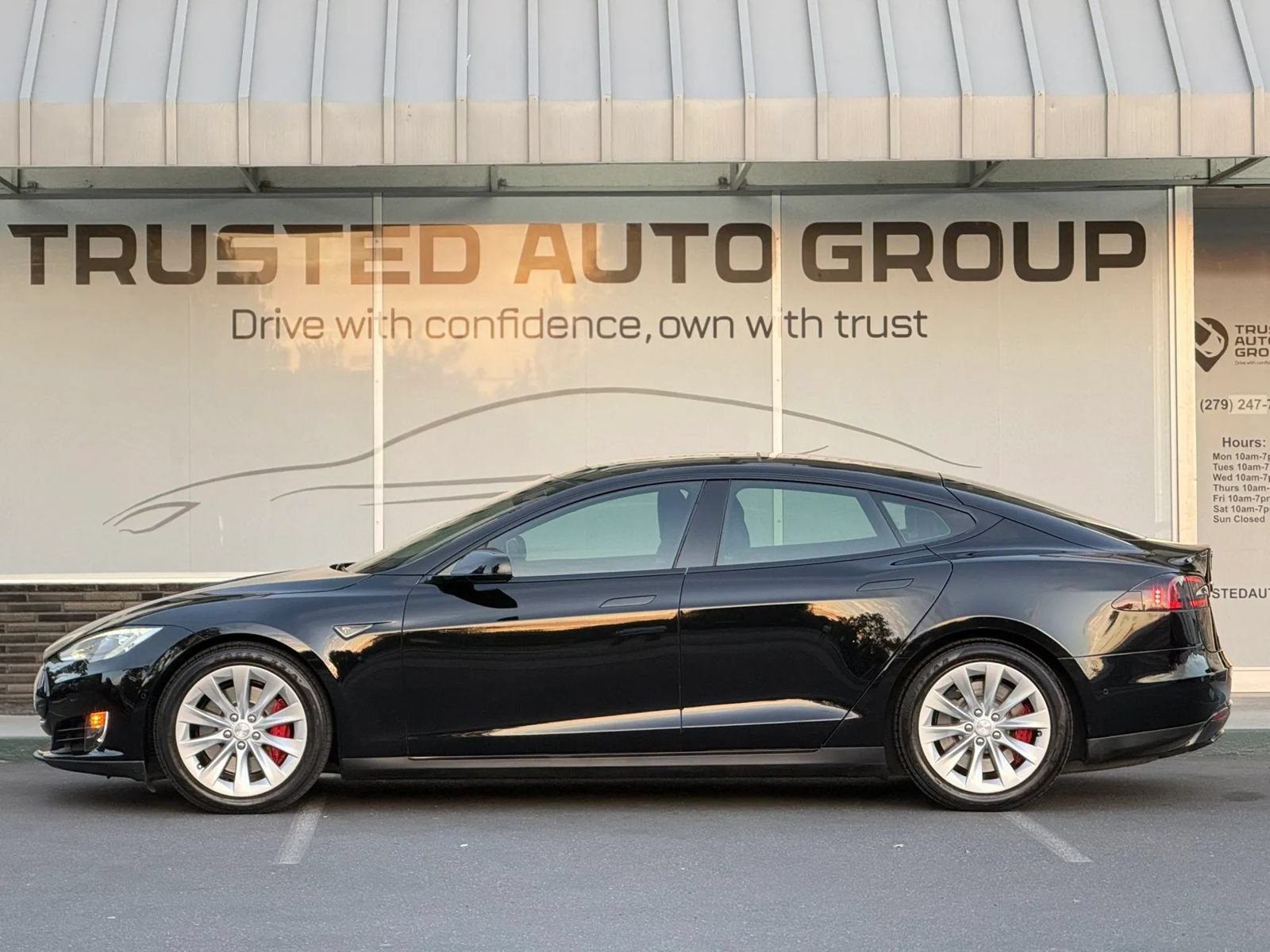 Used 2016 Tesla Model S 90D AWD/4WD image 4