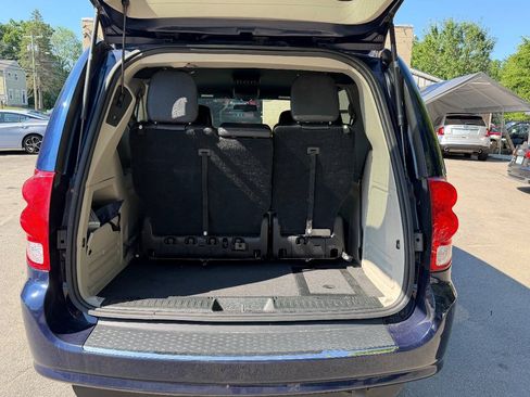 Used 2015 Dodge Grand Caravan SXT FWD image 8