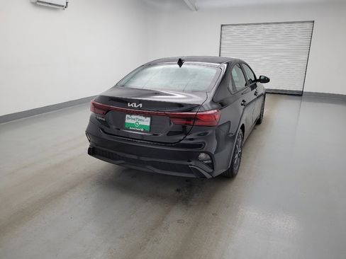 Used 2024 Kia Forte LXS w/ LXS Technology Package FWD image 7
