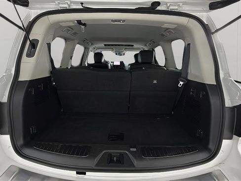 Used 2024 INFINITI QX80 Luxe image 40