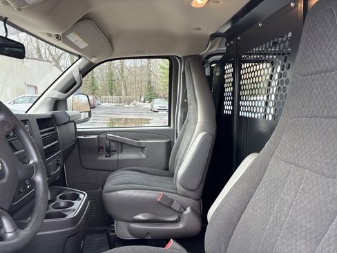 Used 2024 Chevrolet Express 2500 w/ Driver Convenience Package image 27