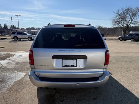 Used 2005 Dodge Grand Caravan SE w/ Popular Equipment Group I image 5