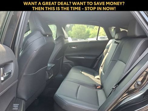 Used 2024 Toyota Venza XLE AWD/4WD image 10