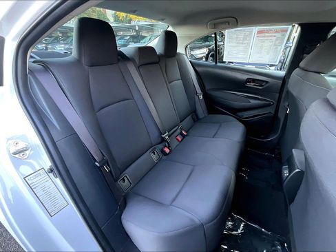 Used 2024 Toyota Corolla LE image 25