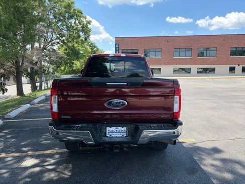 Used 2017 Ford F250 Lariat w/ Lariat Value Package AWD/4WD image 4