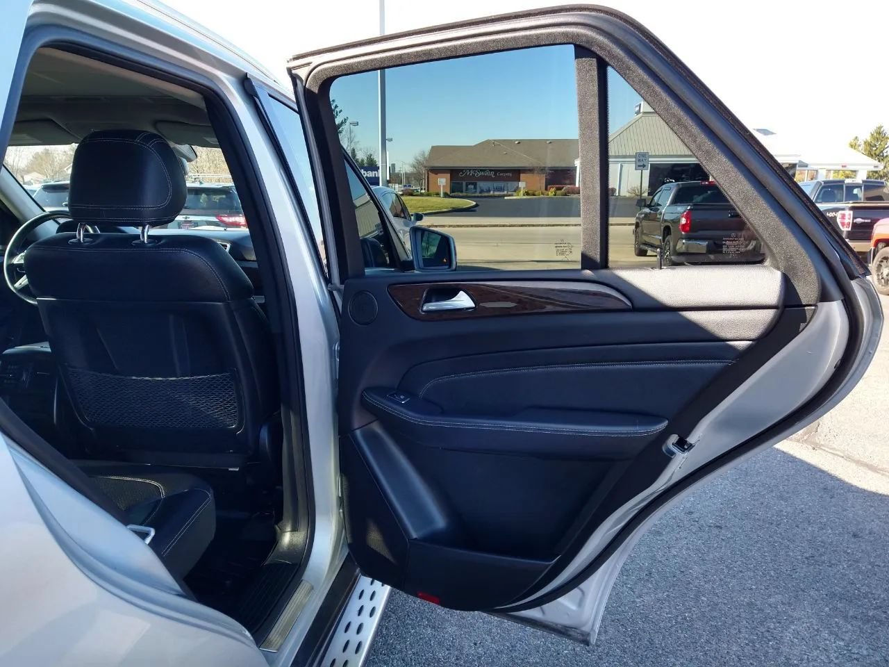 Used 2015 Mercedes-Benz ML 350 4MATIC image 37