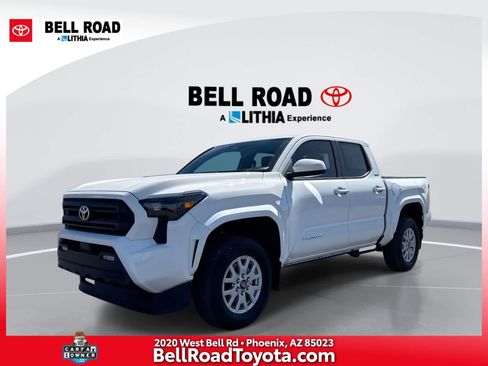 Certified 2024 Toyota Tacoma SR5 AWD/4WD image 1