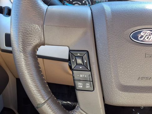 Used 2014 Ford F150 Lariat w/ Lariat Chrome Package image 19