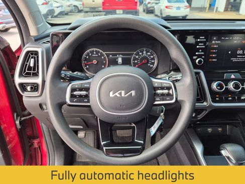 Used 2023 Kia Sorento LX AWD/4WD image 14