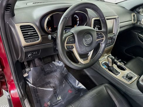 Used 2017 Jeep Grand Cherokee Limited AWD/4WD image 19