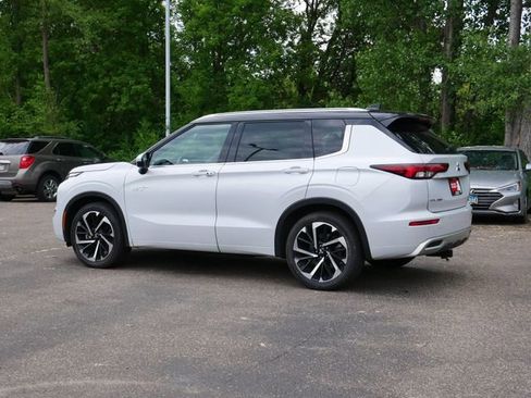 Used 2023 Mitsubishi Outlander SEL AWD/4WD image 4