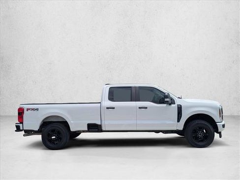 Used 2024 Ford F250 XL w/ STX Appearance Package AWD/4WD image 4