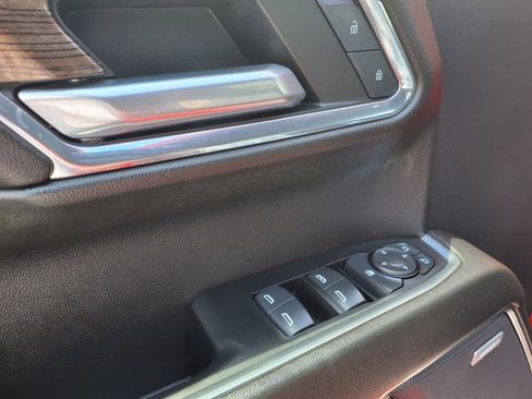 Used 2024 Chevrolet Silverado 1500 LT Trail Boss w/ Convenience Package II image 12