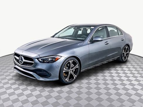 Used 2022 Mercedes-Benz C 300 Sedan w/ Pinnacle Trim Package image 4