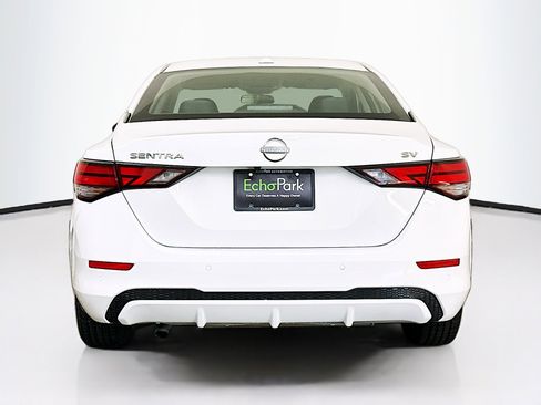 Used 2024 Nissan Sentra SV image 7