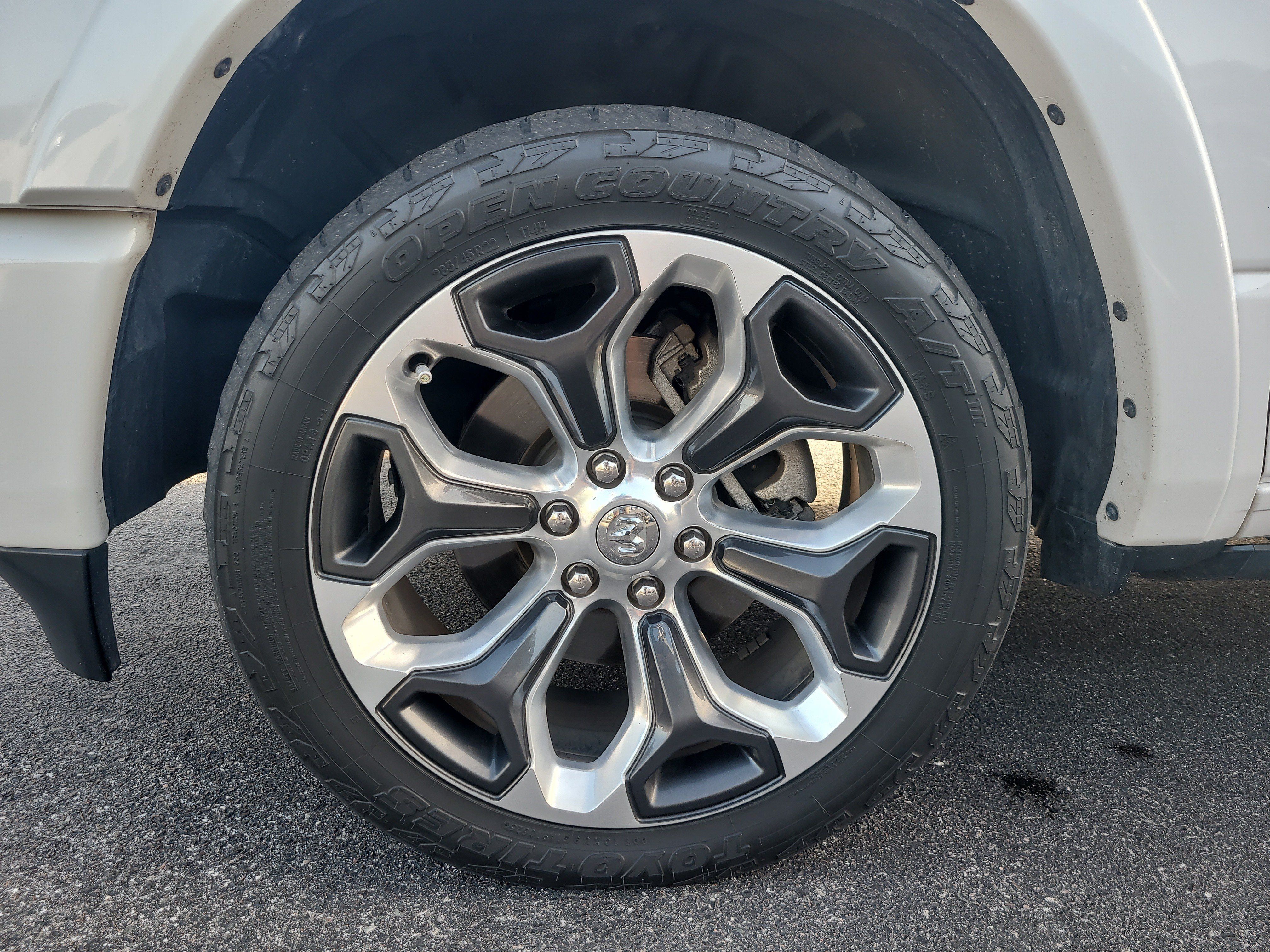 Used 2023 RAM 1500 Limited AWD/4WD image 10