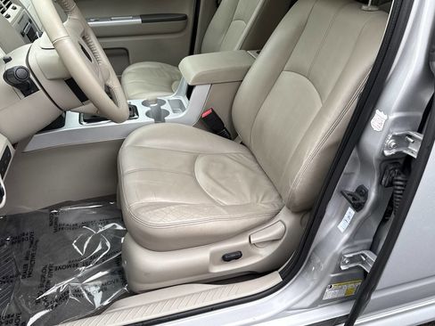 Used 2008 Mercury Mariner 4WD V6 image 26