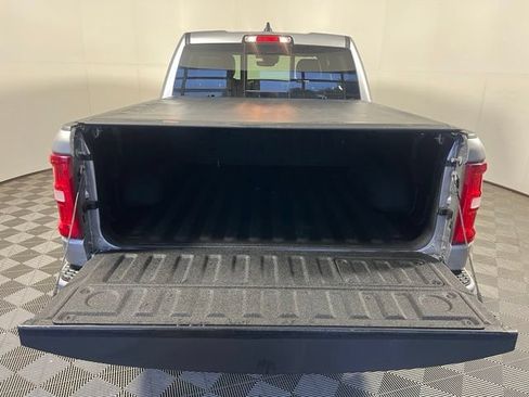 Used 2025 RAM 1500 Laramie AWD/4WD image 7