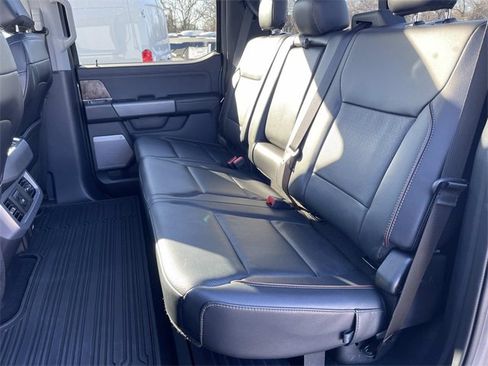 Certified 2024 Ford F250 Lariat w/ Lariat Ultimate Package image 17