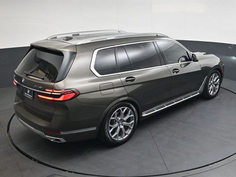 Used 2025 BMW X7 xDrive40i w/ Premium Package AWD/4WD image 29