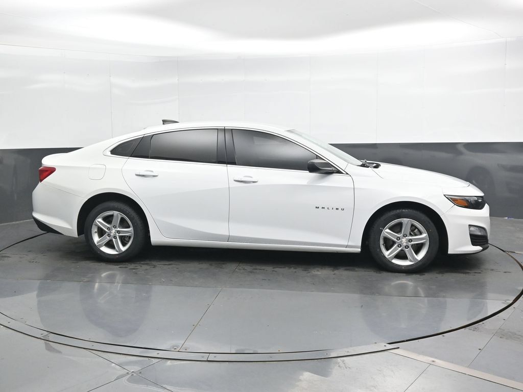 Used 2023 Chevrolet Malibu LS FWD image 3