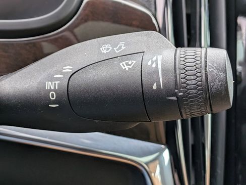 Used 2018 Volvo S90 T6 Momentum w/ Convenience Package image 20