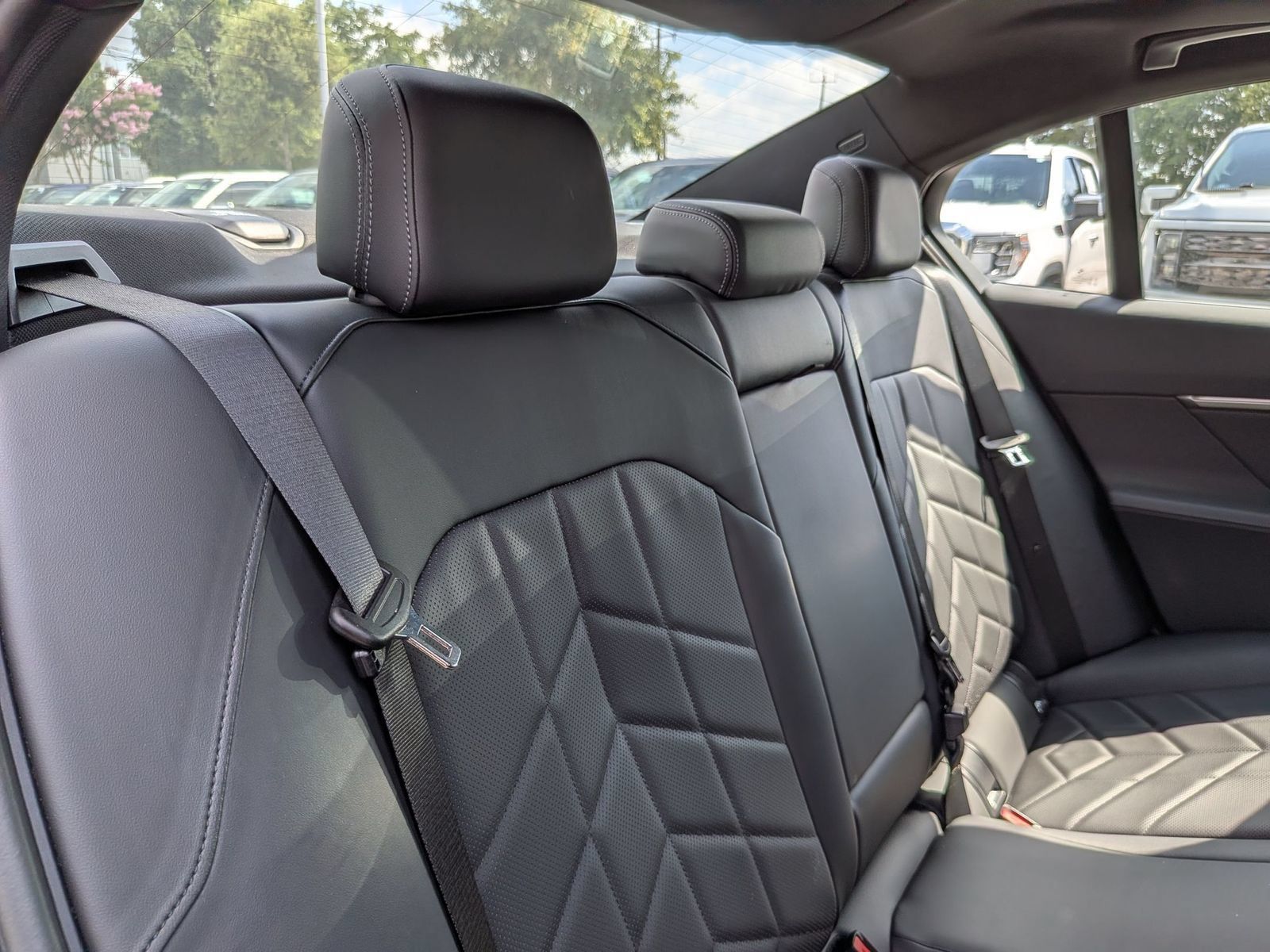 Used 2025 BMW i5 eDrive40i RWD image 35