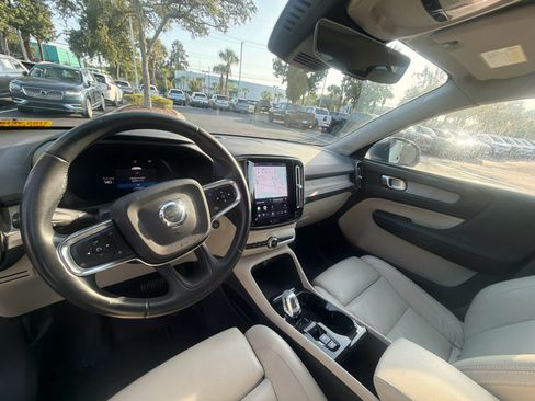Used 2023 Volvo XC40 B5 Plus w/ Protection Package Premier AWD/4WD image 26