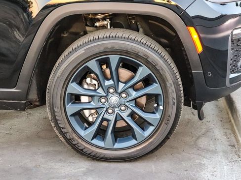 New 2026 Jeep Grand Cherokee L Limited AWD/4WD image 11