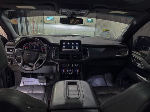 Used 2021 Chevrolet Tahoe RST w/ Luxury Package AWD/4WD image 19