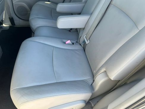 Used 2008 Toyota Highlander Sport image 19