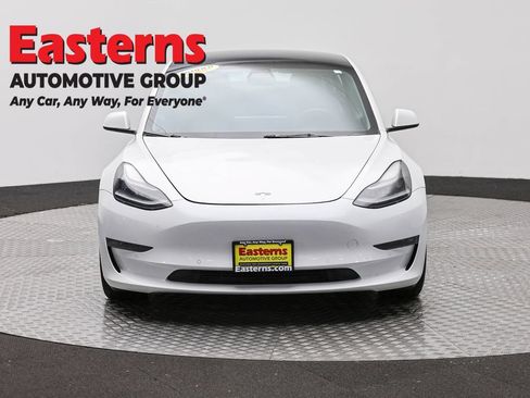 Used 2022 Tesla Model 3 Long Range AWD/4WD image 2