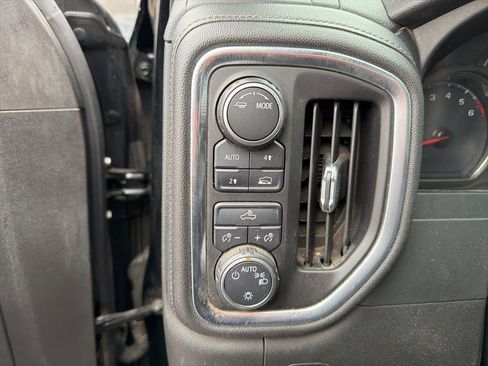 Used 2020 Chevrolet Silverado 1500 LT w/ LT Value Package image 13