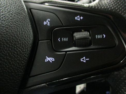 Used 2024 Chevrolet Trax LS image 23