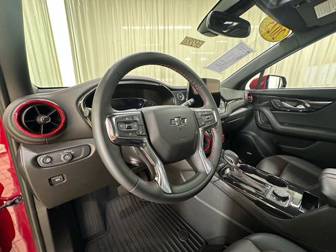 Certified 2025 Chevrolet Blazer RS w/ Enhanced Convenience Package image 23