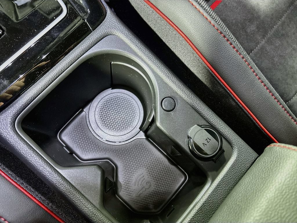 New 2026 Volkswagen GTI SE FWD image 15