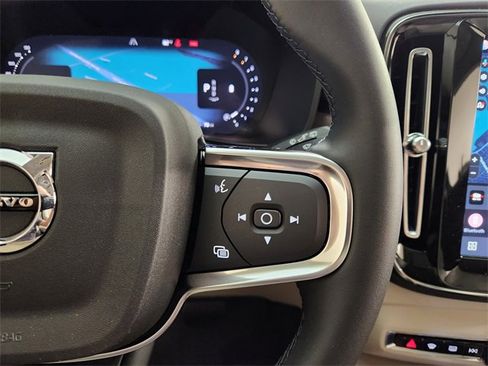 New 2026 Volvo XC40 B5 Plus w/ Protection Package Premier image 29