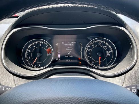 Used 2021 Jeep Cherokee Latitude Plus image 12