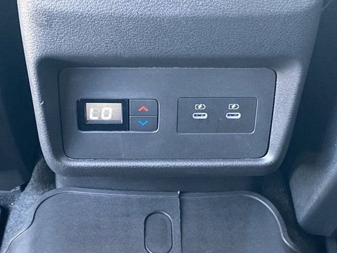 Used 2024 Nissan Rogue SL w/ SL Premium Package image 15