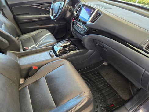 Used 2016 Honda Pilot Touring image 20
