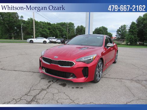 Used 2018 Kia Stinger GT1 RWD image 2
