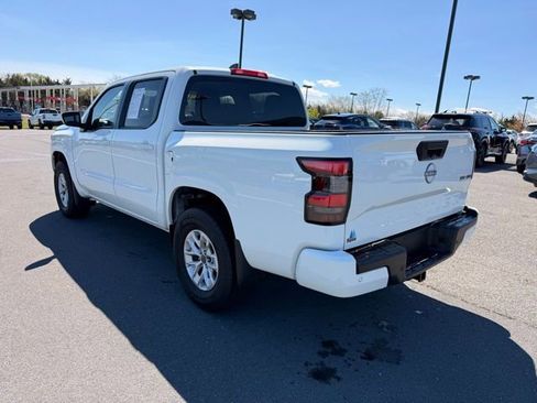 Certified 2024 Nissan Frontier SV w/ Technology Package AWD/4WD image 7