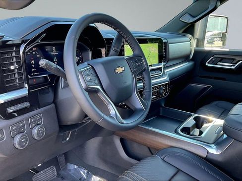 New 2026 Chevrolet Silverado 2500 High Country w/ High Country Premium Package AWD/4WD image 7