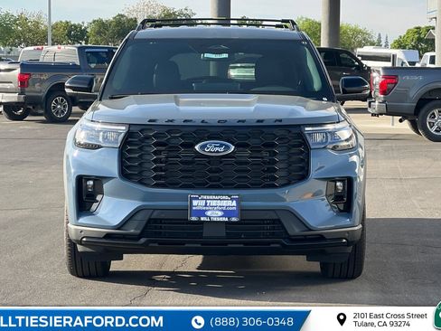 New 2026 Ford Explorer ST-Line w/ ST-Line Street Pack RWD image 4