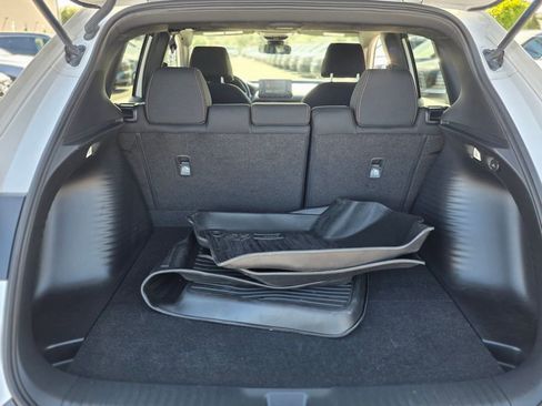 Used 2025 Honda HR-V Sport image 12