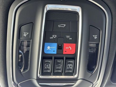 New 2026 Jeep Grand Cherokee Limited AWD/4WD image 29