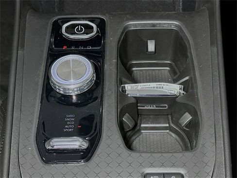 New 2025 Jeep Wagoneer S Launch Edition image 11