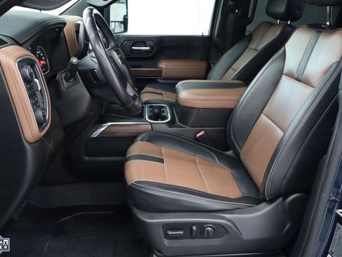 Used 2023 Chevrolet Silverado 3500 High Country image 15