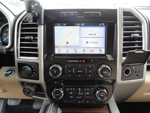 Used 2016 Ford F150 Lariat image 12