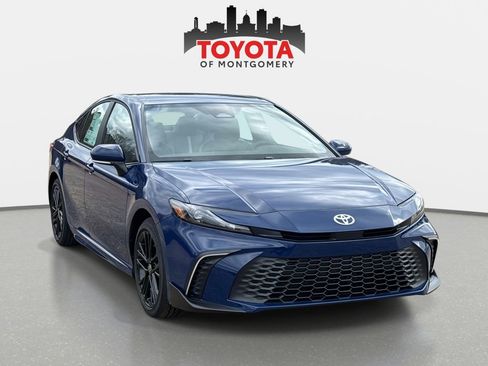New 2026 Toyota Camry SE image 1